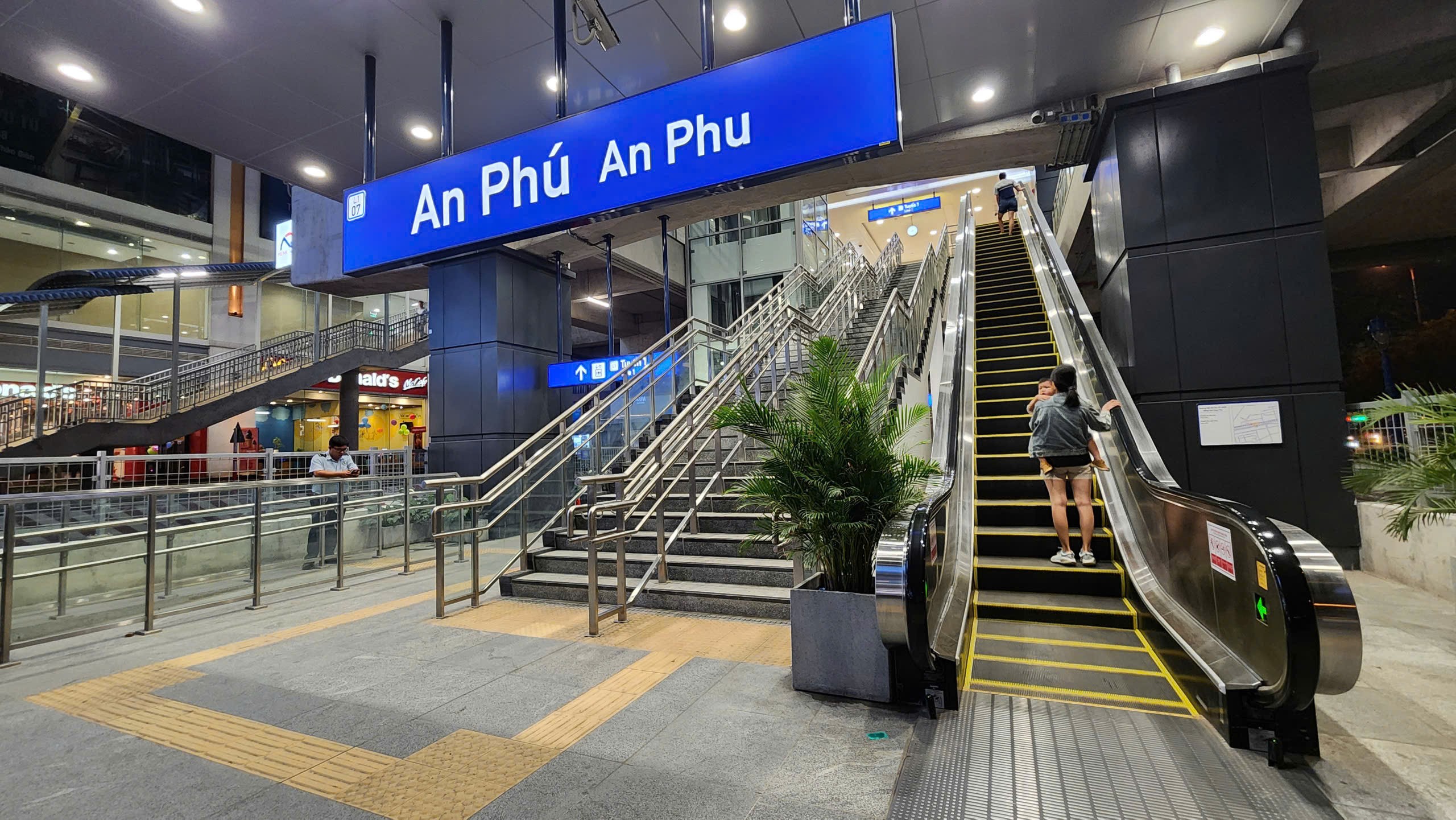 tu-hom-nay-211-chinh-thuc-phu-phi-su-dung-metro-so-1-2-1737391267.jpg