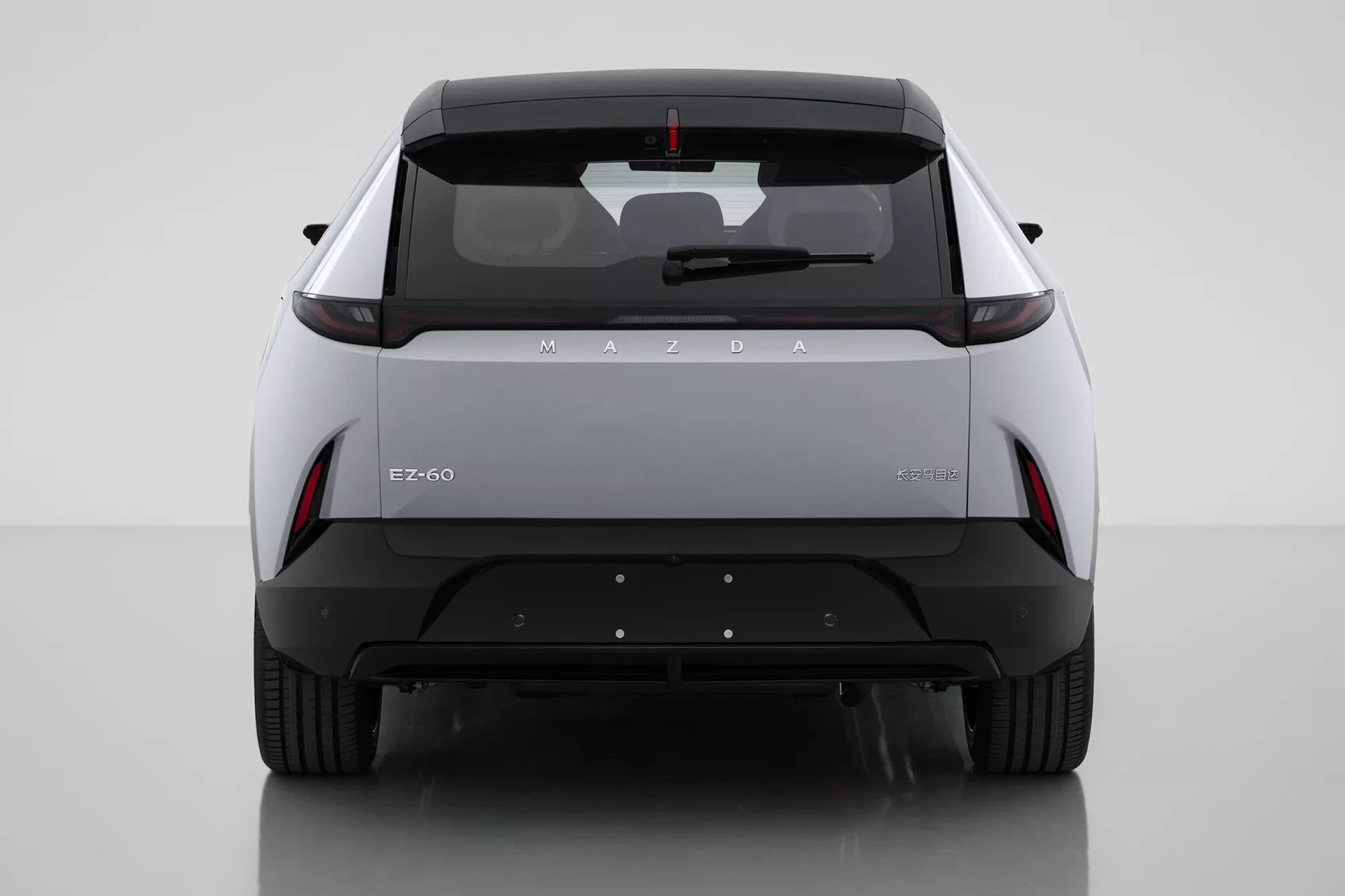 mazda-ez-60-ra-mat-voi-man-hinh-265-inch-va-hud-100-inch-crossover-lai-dien-the-he-moi-cua-mazda-2-1745111133.webp
