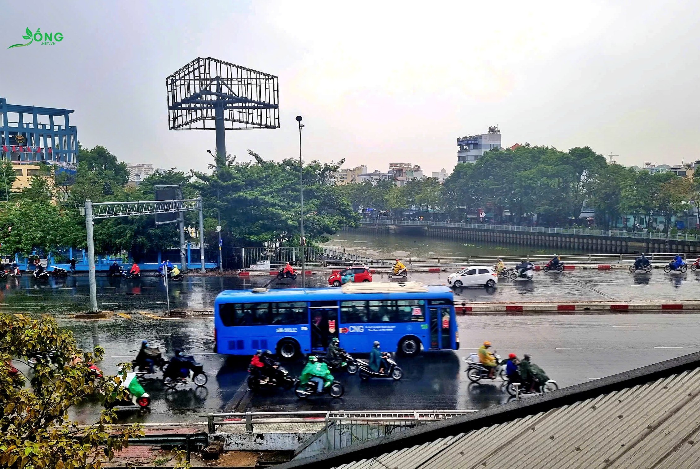 tpho-chi-minh-se-mien-phi-toan-bo-ve-xe-buyt-ngay-304-1745710308.jpg