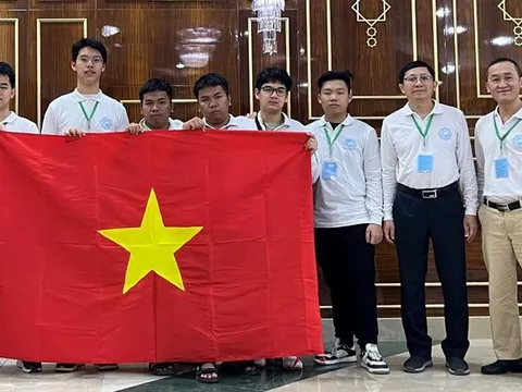 Cả 6 học sinh Việt Nam giành Huy chương Vàng Olympic Toán Quốc tế Turkmenistan lần thứ 2